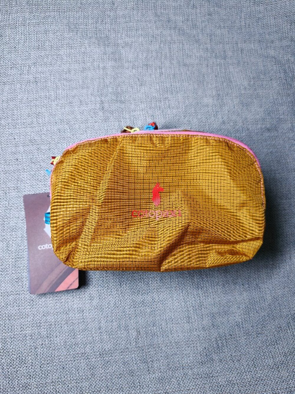 Cotopaxi Nido Yellow Multicolored Make Up Bag